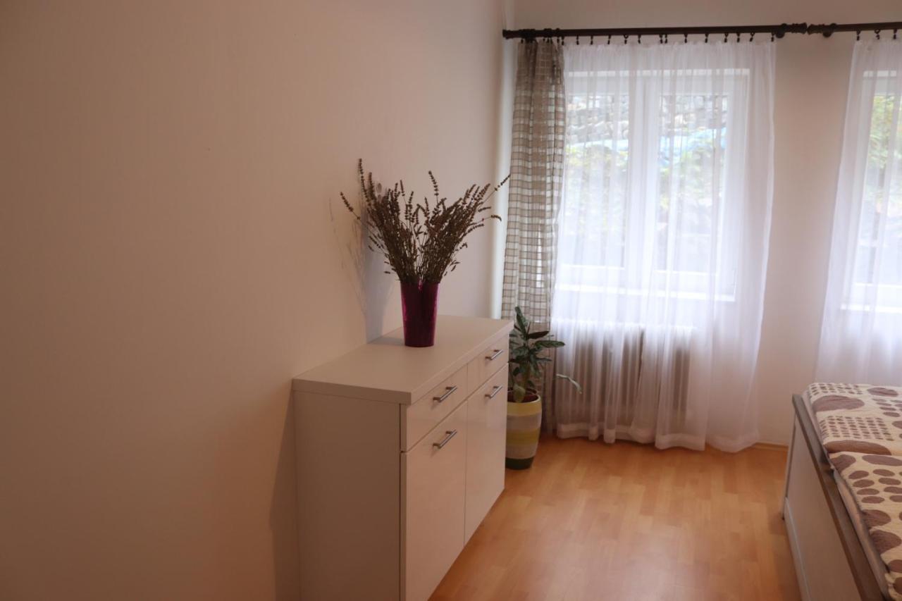Apartman 825 ヤーヒモフ エクステリア 写真