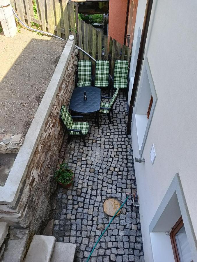 Apartman 825 ヤーヒモフ エクステリア 写真