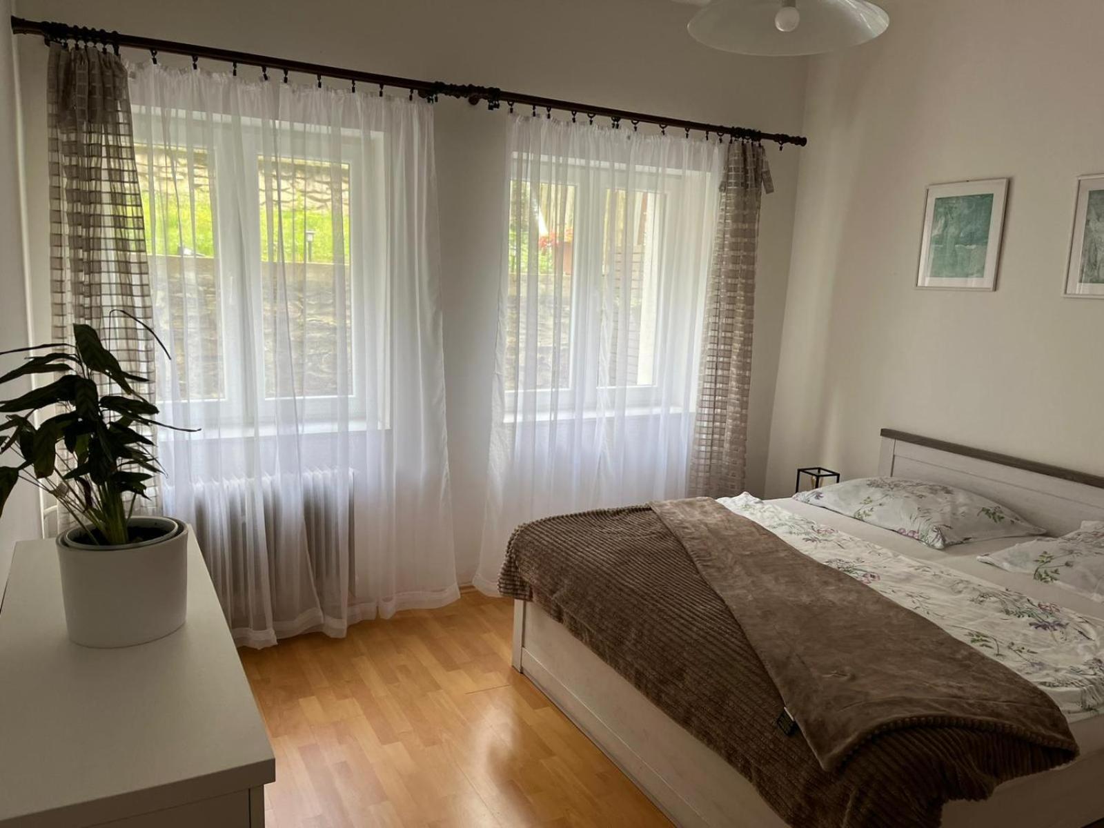 Apartman 825 ヤーヒモフ エクステリア 写真
