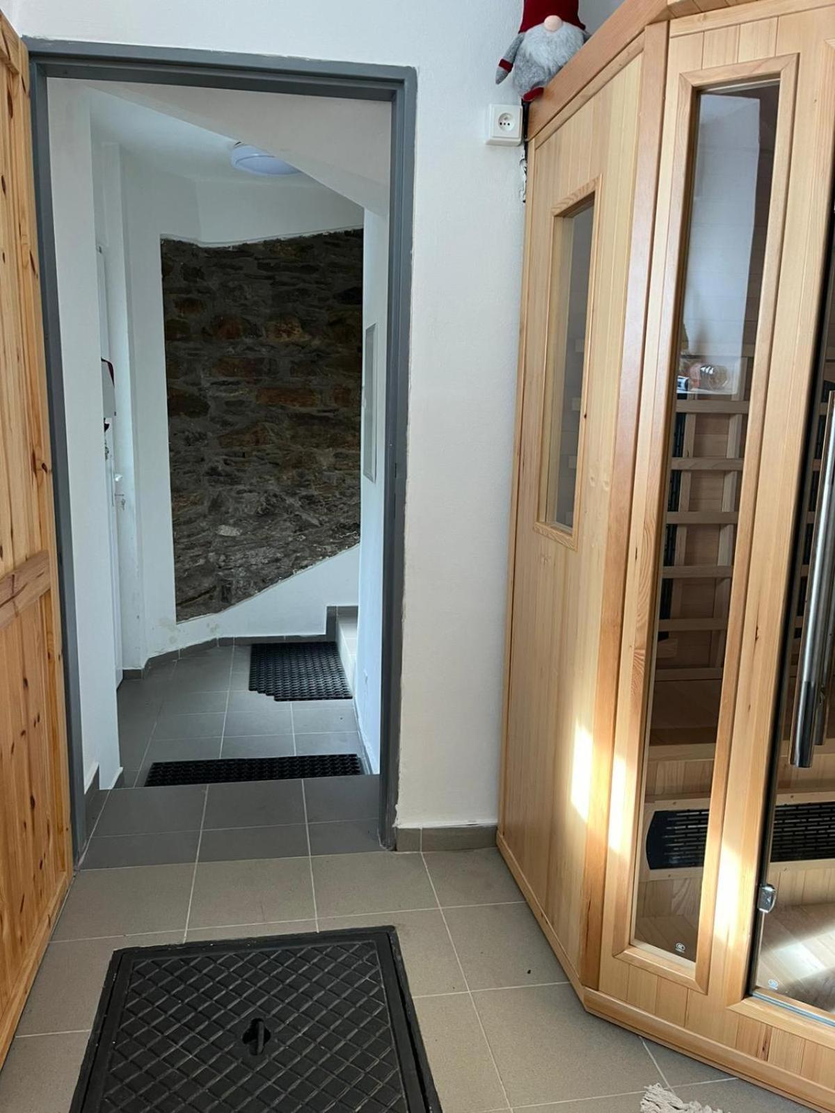 Apartman 825 ヤーヒモフ エクステリア 写真